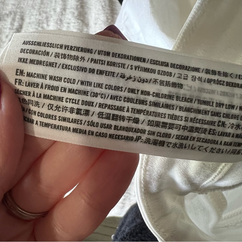 Abercrombie & Fitch Simone High Rise White Ankle Jeans with distressed Hem - Picture 8 of 10